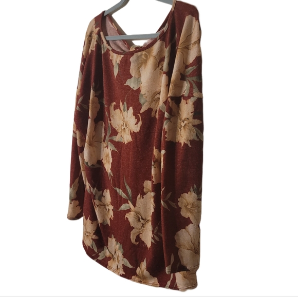 Floral Pullover Vented Back Sweater Size 1X Maroon - Picture 3 of 5